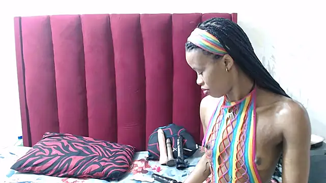 Snapshot of SexyChantyBabe25 chatting on 1, 10, 2025 SexyChantyBabe25 online show from 1, 10, 2025