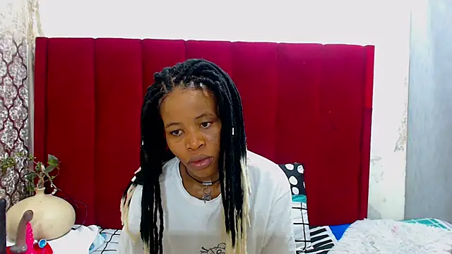 Snapshot of SexyChantyBabe25 chatting on 20, 10, 2025 SexyChantyBabe25 online show from 20, 10, 2025