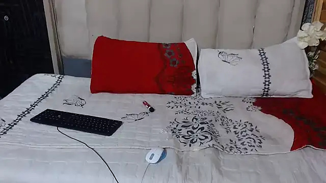 SexyChantyBabe25 online show from 14, 1, 2026