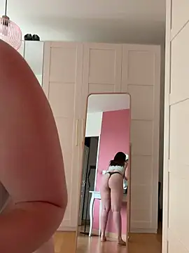 chloedlm5 online show from 13, 4, 2026