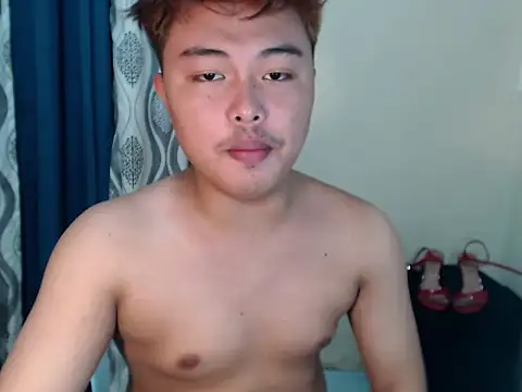 Snapshot of Lustfulljohnx chatting on 24, 5, 2026 Lustfulljohnx online show from 24, 5, 2026