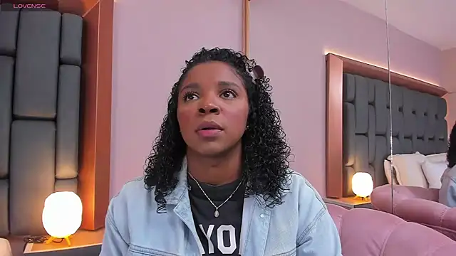 LisaMendez online show from 25, 2, 2026