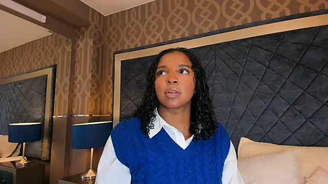 Snapshot of LisaMendez chatting on 19, 7, 2026 LisaMendez online show from 19, 7, 2026