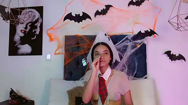 Lilith Nocturne online show from 27, 10, 2025