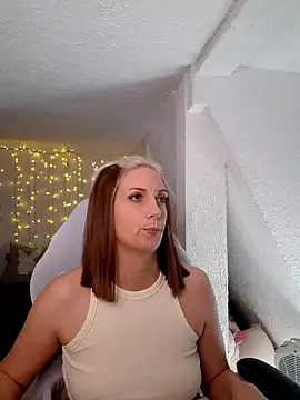 SexyJulia21 online show from 17, 3, 2025