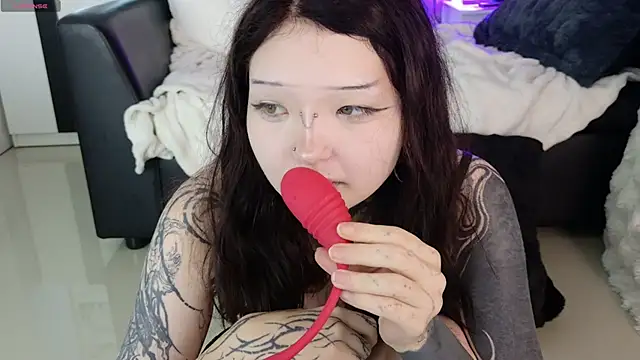 Snapshot of Lein_Bone chatting on 6, 6, 2026 Lein Bone online show from 6, 6, 2026