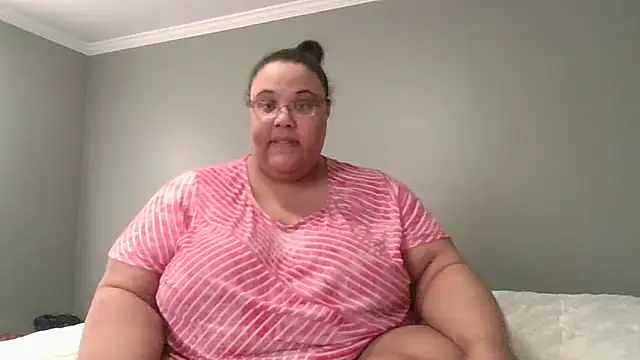 Snapshot of SexyBBW10790 chatting on 8, 2, 2026 SexyBBW10790 online show from 8, 2, 2026
