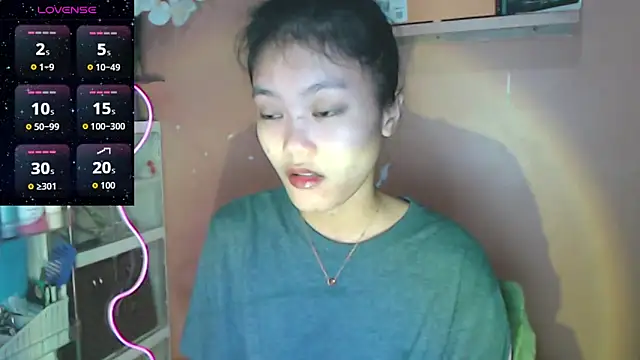 Snapshot of skinny_gracie chatting on 15, 2, 2026 skinny gracie online show from 15, 2, 2026