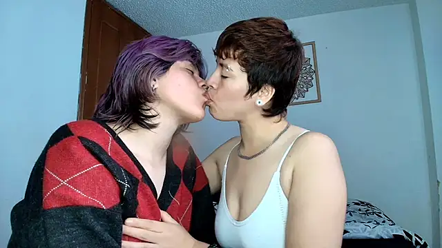 Zafira  Raven online show from 5, 2, 2026