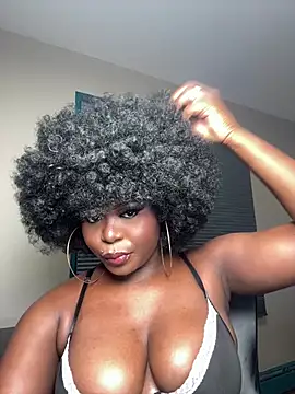 WomanNextdoor1 online show from 16, 4, 2026