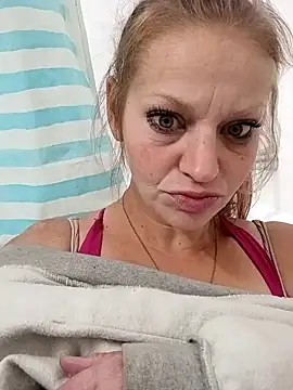 Snapshot of IrishGoddess69247 chatting on 17, 1, 2026 IrishGoddess69247 online show from 17, 1, 2026