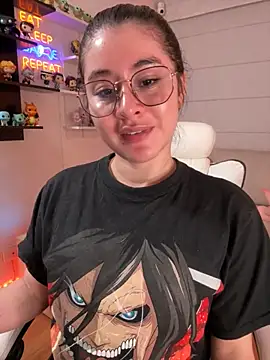 Snapshot of Sharon_07 chatting on 22, 10, 2025 Sharon 07 online show from 22, 10, 2025