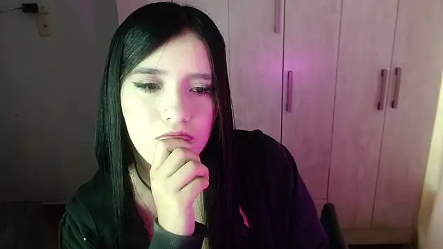 Snapshot of Velvet_28 chatting on 29, 10, 2025 Velvet 28 online show from 29, 10, 2025