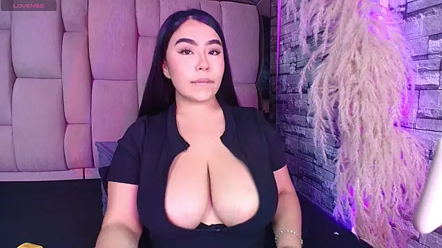 Snapshot of Samy_Grey01 chatting on 28, 4, 2026 Samy Grey01 online show from 28, 4, 2026