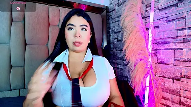 Snapshot of Samy_Grey01 chatting on 5, 6, 2026 Samy Grey01 online show from 5, 6, 2026