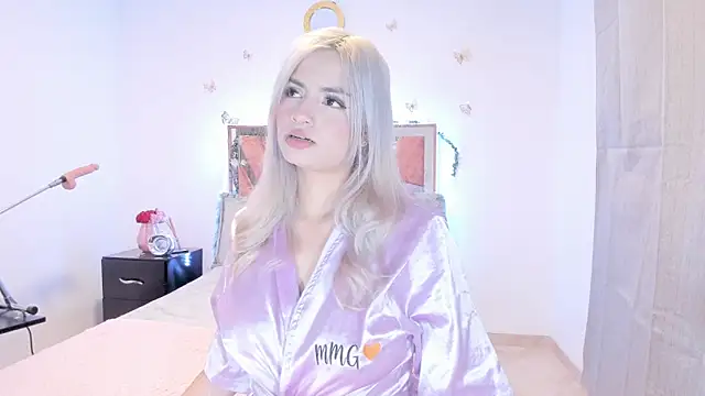 Ella Lenox online show from 23, 10, 2025