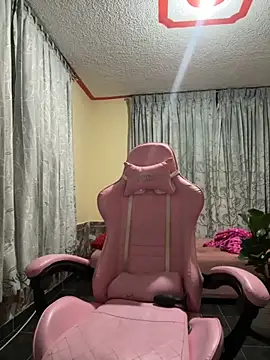 laure torres online show from 30, 10, 2025