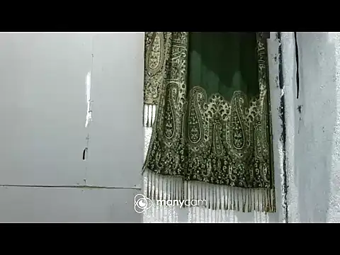 juicycum069 online show from 15, 9, 2025