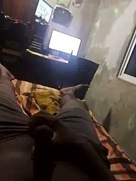 Snapshot of Pogga666 chatting on 11, 10, 2025 Pogga666 online show from 11, 10, 2025