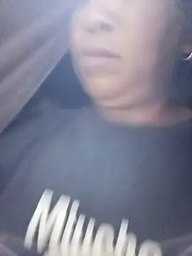 Snapshot of Mamapm20 chatting on 21, 9, 2025 Mamapm20 online show from 21, 9, 2025