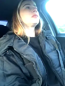 Snapshot of Reina_Cummings chatting on 28, 9, 2025 Reina Cummings online show from 28, 9, 2025