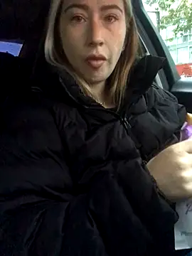 Snapshot of Reina_Cummings chatting on 29, 9, 2025 Reina Cummings online show from 29, 9, 2025