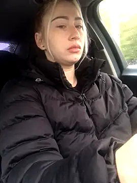 Snapshot of Reina_Cummings chatting on 6, 10, 2025 Reina Cummings online show from 6, 10, 2025