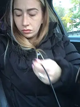 Snapshot of Reina_Cummings chatting on 16, 10, 2025 Reina Cummings online show from 16, 10, 2025