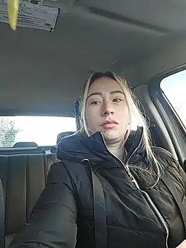 Snapshot of Reina_Cummings chatting on 3, 2, 2026 Reina Cummings online show from 3, 2, 2026