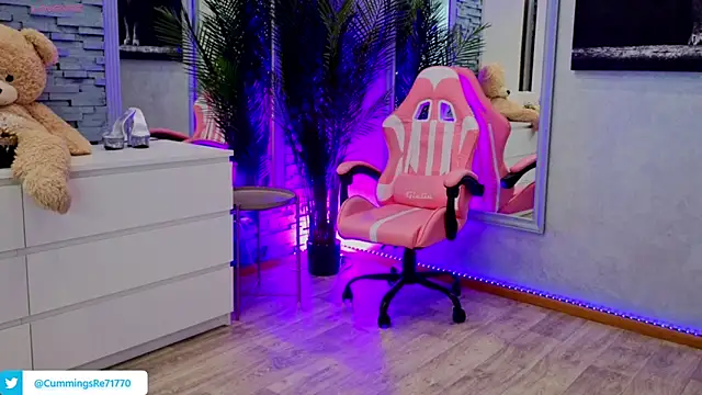 Snapshot of Reina_Cummings chatting on 21, 2, 2026 Reina Cummings online show from 21, 2, 2026