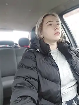 Reina Cummings online show from 19, 3, 2026