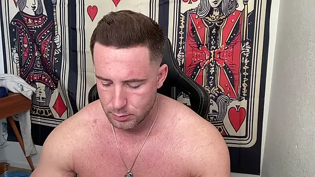 brettmycles28 online show from 18, 12, 2025