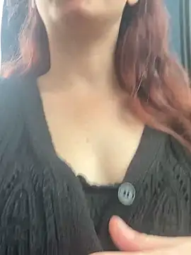 Snapshot of raen001 chatting on 10, 9, 2025 raen001 online show from 10, 9, 2025