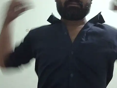 Snapshot of autophile-indian chatting on 15, 12, 2025 autophile-indian online show from 15, 12, 2025