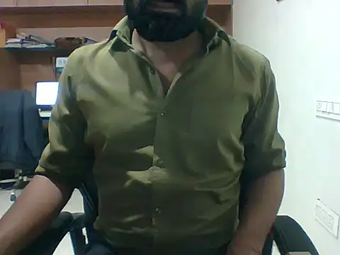 Snapshot of autophile-indian chatting on 22, 12, 2025 autophile-indian online show from 22, 12, 2025