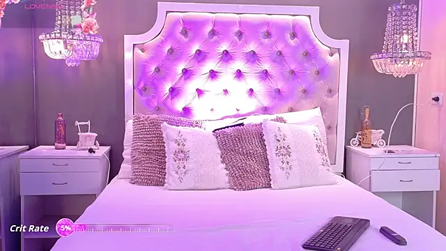 Snapshot of VioletBlaze chatting on 25, 10, 2025 VioletBlaze online show from 25, 10, 2025