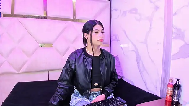 Allisonts69 online show from 13, 7, 2026