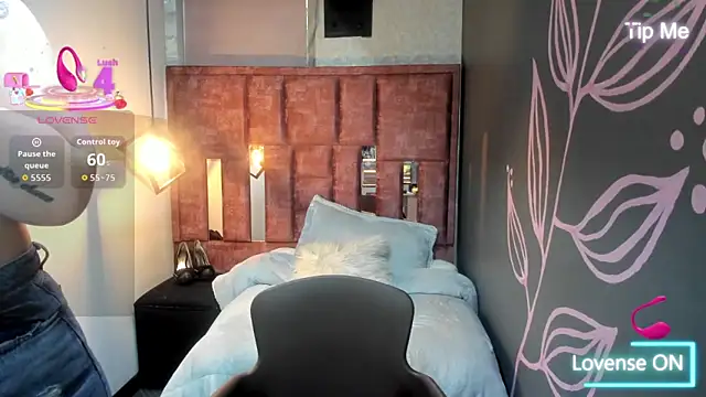 Isa Thompson   online show from 15, 9, 2025