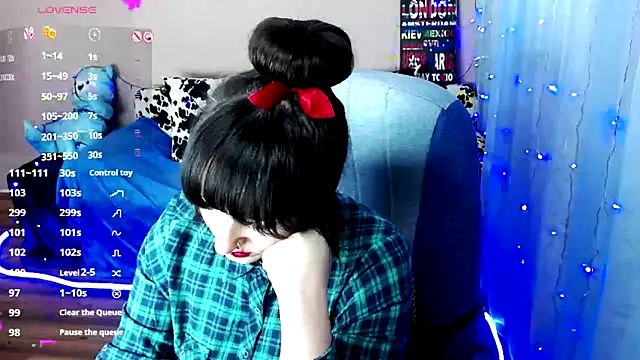 MilaRay online show from 4, 2, 2025