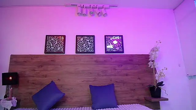 AlexandraCambell online show from 2, 10, 2025