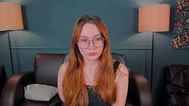 Snapshot of LanaAirlie chatting on 21, 10, 2025 LanaAirlie online show from 21, 10, 2025