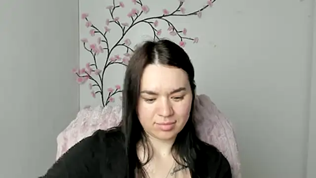 Lola Saymyname online show from 16, 5, 2026