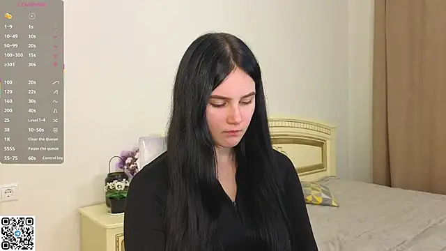 EnricaElis online show from 5, 12, 2025