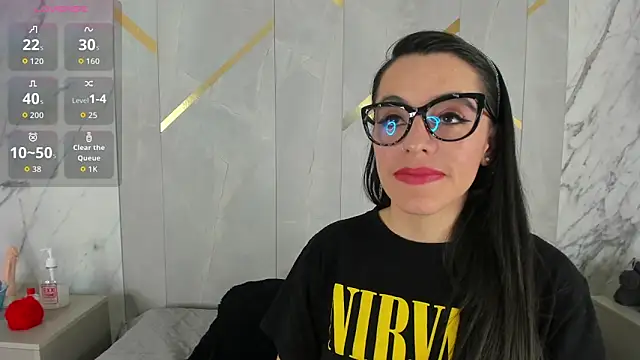 Snapshot of IsisNoir chatting on 4, 2, 2026 IsisNoir online show from 4, 2, 2026