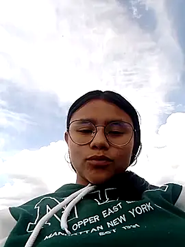 SofieLove 01 online show from 14, 3, 2026