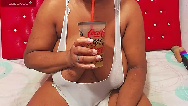 Snapshot of wonderfuldiana chatting on 13, 9, 2025 wonderfuldiana online show from 13, 9, 2025