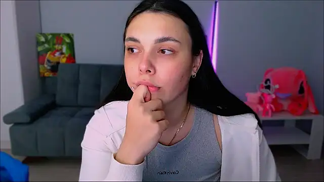 queenofthesense  online show from 2, 11, 2025