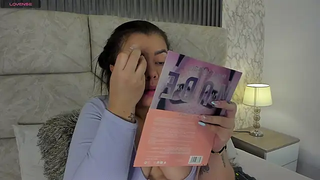 Snapshot of leilapons chatting on 21, 10, 2025 leilapons online show from 21, 10, 2025