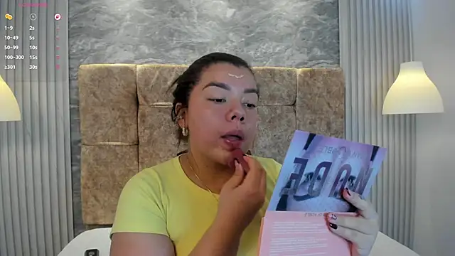 Snapshot of leilapons chatting on 19, 11, 2025 leilapons online show from 19, 11, 2025