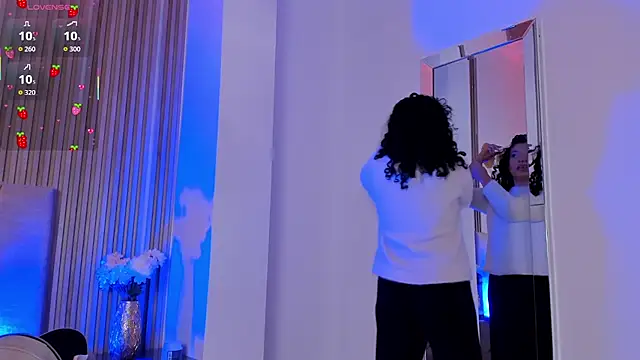 Rachell Jamess online show from 25, 10, 2025